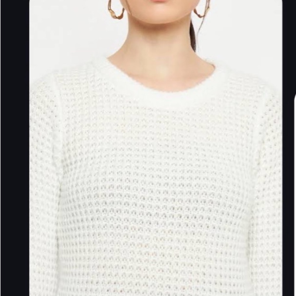 Nally & Millie “Popcorn Top” White Short Sleeve Crewneck Sweater Cool & Trendy